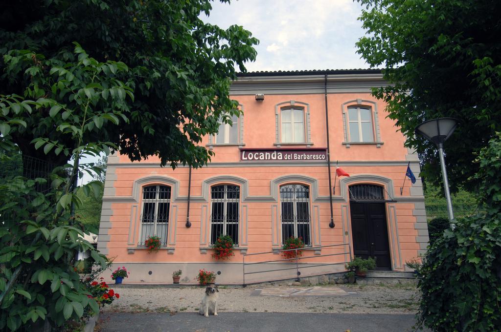 Locanda Del Barbaresco Алба Екстериор снимка