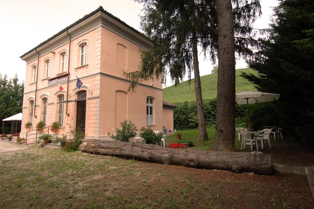 Locanda Del Barbaresco Алба Екстериор снимка